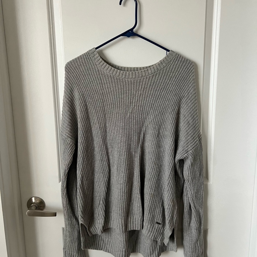 Hollister Women's Gray Sweater